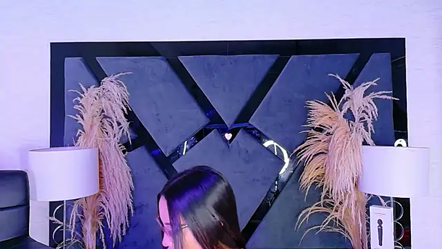 KylieWhite online show from 11-05-25, 10:48