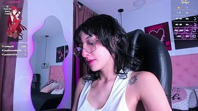 Hannys  cabernet online show from 12-22-24, 07:11