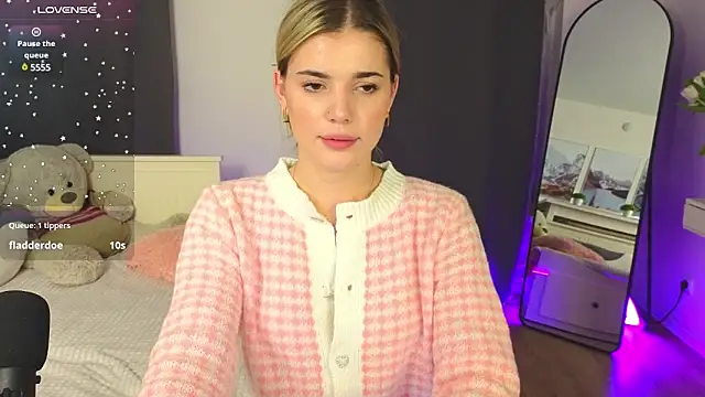 adrianawow1 online show from 03-09-25, 03:32