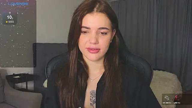 adrianawow1 online show from 10-12-25, 02:54