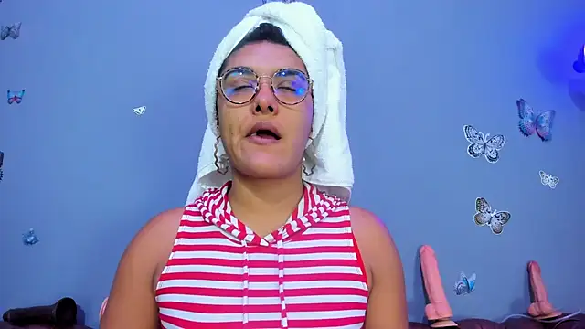 Kaira mosse online show from 12-18-25, 12:00