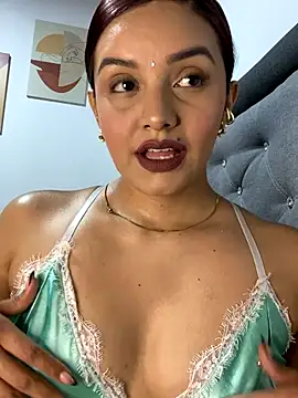 Melanyprada online show from 11-16-25, 04:29