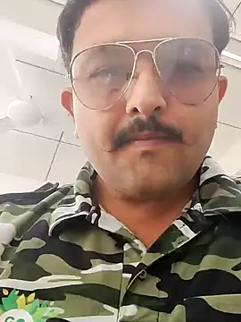 Akhil3290 online show from 01-18-25, 06:34