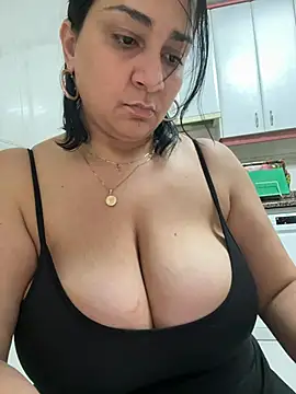 Snapshot of paulinaDiaz1 chatting on 03-14-25, 08:49 paulinaDiaz1 online show from 03-14-25, 08:49