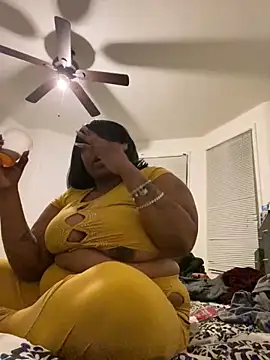 Snapshot of DestinyThickems89 chatting on 03-16-25, 06:09 DestinyThickems89 online show from 03-16-25, 06:09