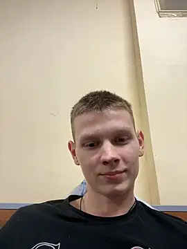 fameboyboo online show from 01-04-25, 07:02