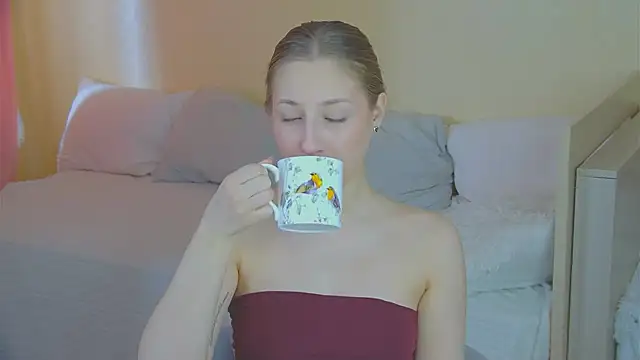 BritneyCruze online show from 01-10-26, 09:44