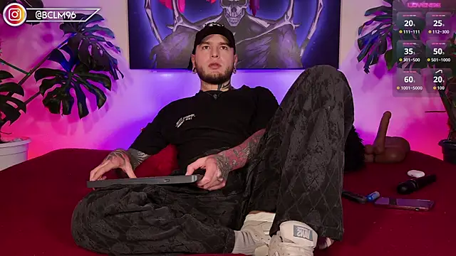 Snapshot of Im_Bryan chatting on 10-24-25, 01:24 Im Bryan online show from 10-24-25, 01:24