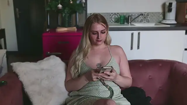 ce leste   online show from 12-17-24, 10:44