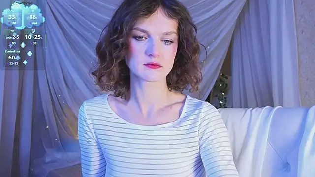 Snapshot of Soo_dreamy chatting on 01-11-26, 01:21 Soo dreamy online show from 01-11-26, 01:21