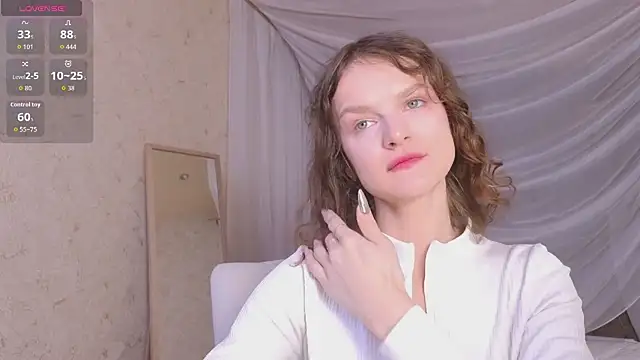 Snapshot of Soo_dreamy chatting on 02-28-26, 01:28 Soo dreamy online show from 02-28-26, 01:28