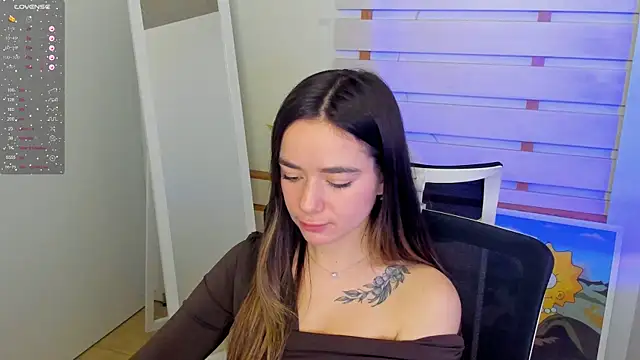 Snapshot of Bella_XO chatting on 12-07-24, 02:24 Bella XO online show from 12-07-24, 02:24