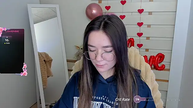 Snapshot of Bella_XO chatting on 02-21-25, 07:34 Bella XO online show from 02-21-25, 07:34