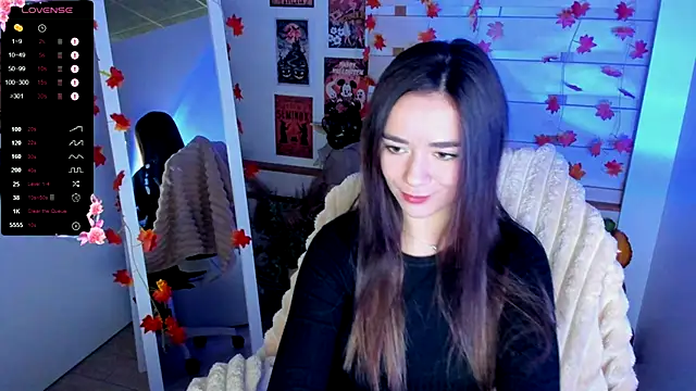 Snapshot of Bella_XO chatting on 10-18-25, 06:37 Bella XO online show from 10-18-25, 06:37