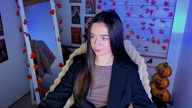 Snapshot of Bella_XO chatting on 10-24-25, 06:54 Bella XO online show from 10-24-25, 06:54