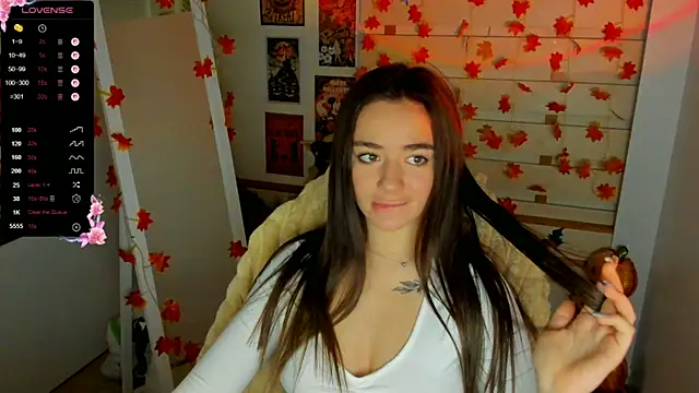 Snapshot of Bella_XO chatting on 10-26-25, 07:58 Bella XO online show from 10-26-25, 07:58