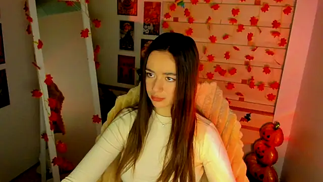 Snapshot of Bella_XO chatting on 10-27-25, 07:23 Bella XO online show from 10-27-25, 07:23