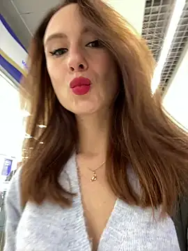 Snapshot of Dina_Tease chatting on 12-17-24, 08:45 Dina Tease online show from 12-17-24, 08:45