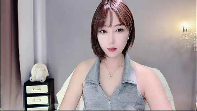 Snapshot of jingling666 chatting on 11-05-25, 12:43 jingling666 online show from 11-05-25, 12:43