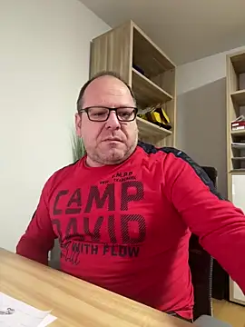 coupleLatinaLovers online show from 12-13-24, 05:38