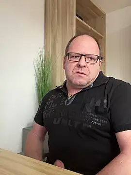 coupleLatinaLovers online show from 12-20-24, 12:38