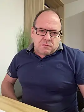 coupleLatinaLovers online show from 01-21-25, 07:37