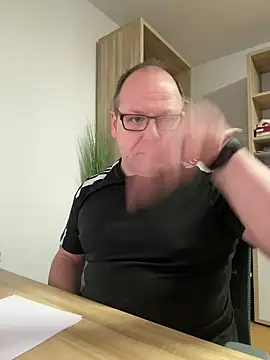 coupleLatinaLovers online show from 01-24-25, 05:42