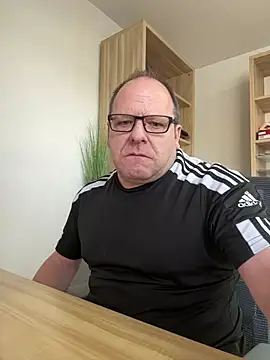 coupleLatinaLovers online show from 01-24-25, 11:04