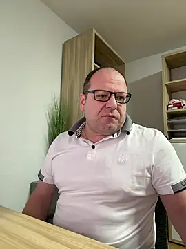 coupleLatinaLovers online show from 02-03-25, 05:18