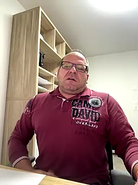 coupleLatinaLovers online show from 10-14-25, 04:46