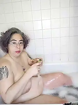 GraceHenderson online show from 12-25-24, 01:51