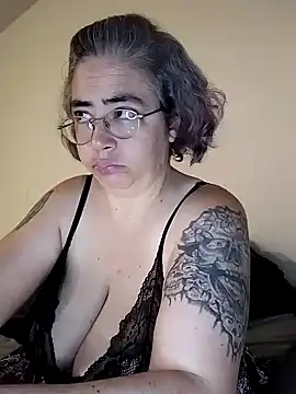 GraceHenderson online show from 12-27-24, 01:00