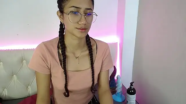 KaitlynLoveCam online show from 02-13-25, 04:11