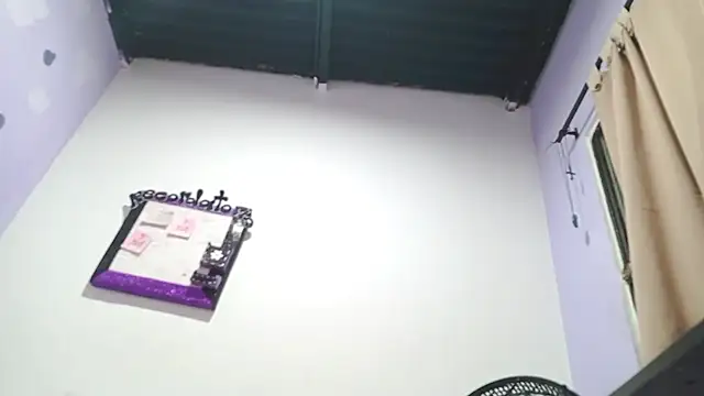 PetiteIvoryQueen19 online show from 12-27-24, 04:15