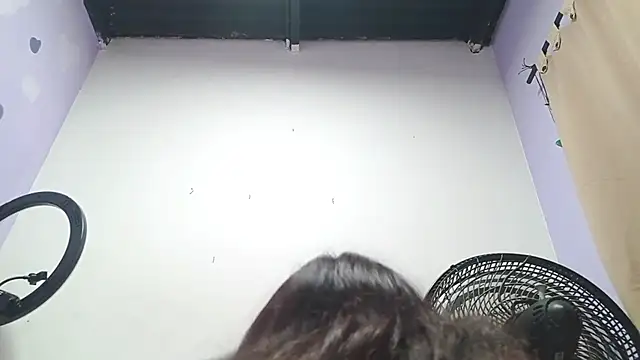 PetiteIvoryQueen19 online show from 01-19-25, 08:29