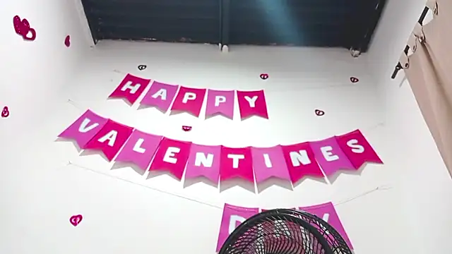 PetiteIvoryQueen19 online show from 02-28-25, 07:15