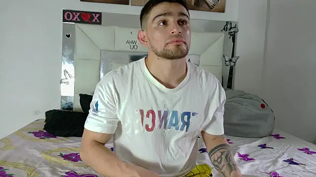 Sexy Alejandro  online show from 03-04-25, 05:34