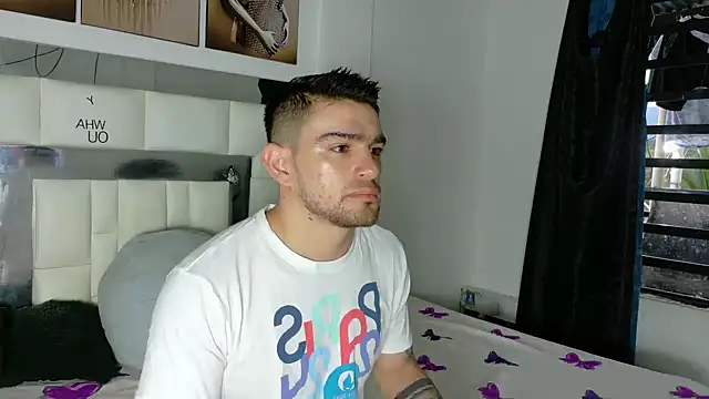 Sexy Alejandro  online show from 03-13-25, 11:41