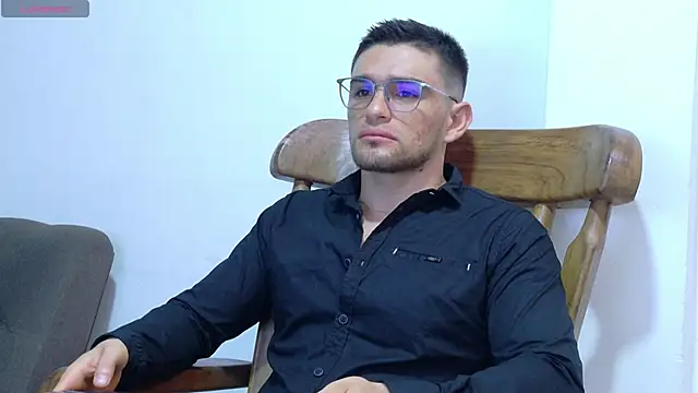 Sexy Alejandro  online show from 03-26-26, 11:49