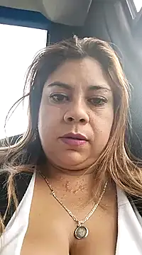 Laura-Hernandez online show from 12-19-24, 10:00