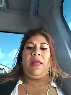 Laura-Hernandez online show from 12-31-24, 02:47