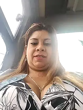 Laura-Hernandez online show from 02-12-25, 02:32