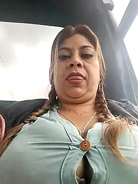 Laura-Hernandez online show from 03-13-25, 02:55