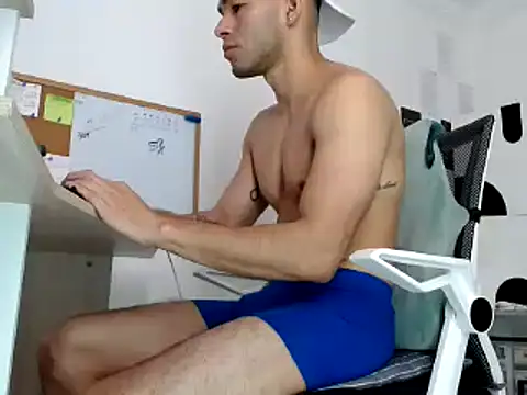 Snapshot of Carringtonhot chatting on 01-20-25, 12:49 Carringtonhot online show from 01-20-25, 12:49