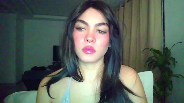 Kiri Cutee online show from 11-18-25, 04:06