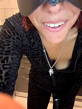 Porcella96 online show from 10-17-25, 07:00