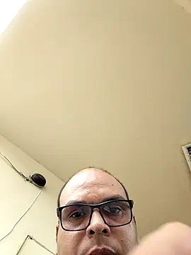 Snapshot of Camilo-31RI chatting on 02-23-26, 01:52 Camilo-31RI online show from 02-23-26, 01:52