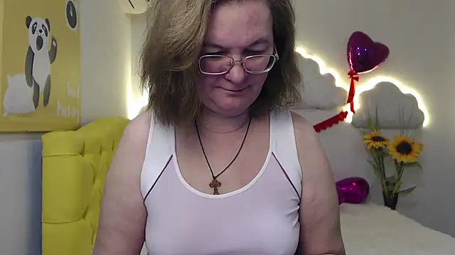 HolyMilfa online show from 02-21-25, 07:45