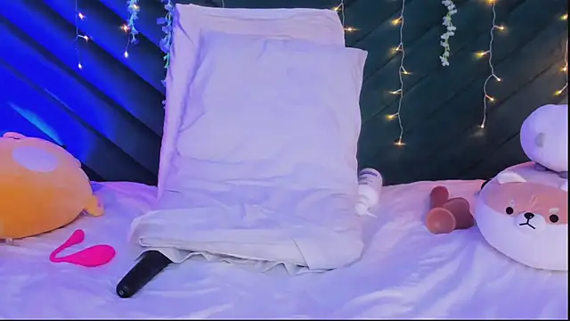 pamelajons  online show from 01-31-25, 03:11