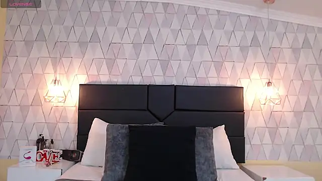 JustinePerry online show from 02-04-25, 04:15